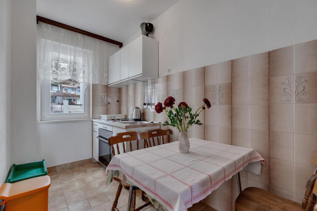 Apartments Tihomir Musac Omiš Extérieur photo